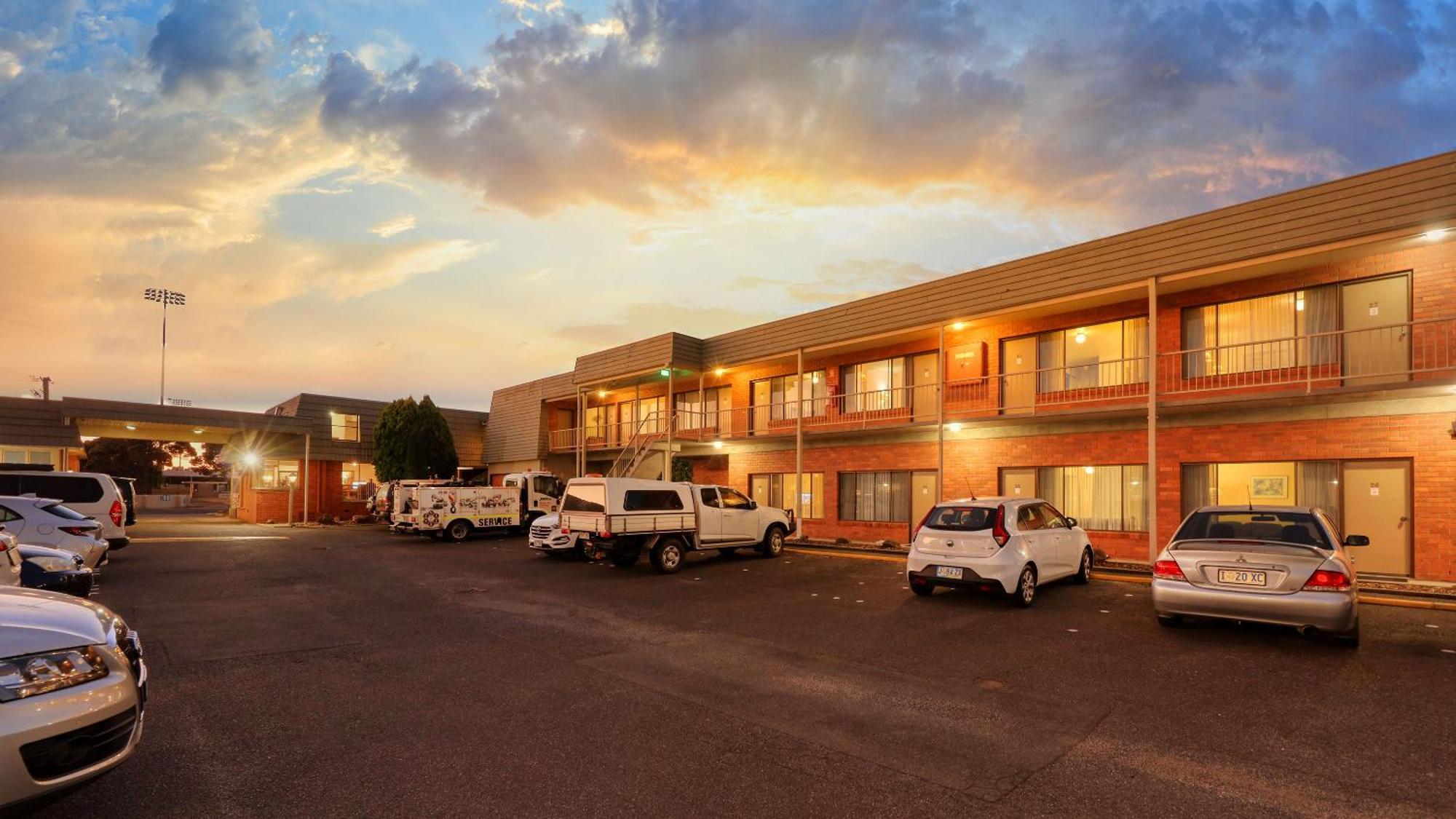 Comfort Inn Devonport Exterior photo