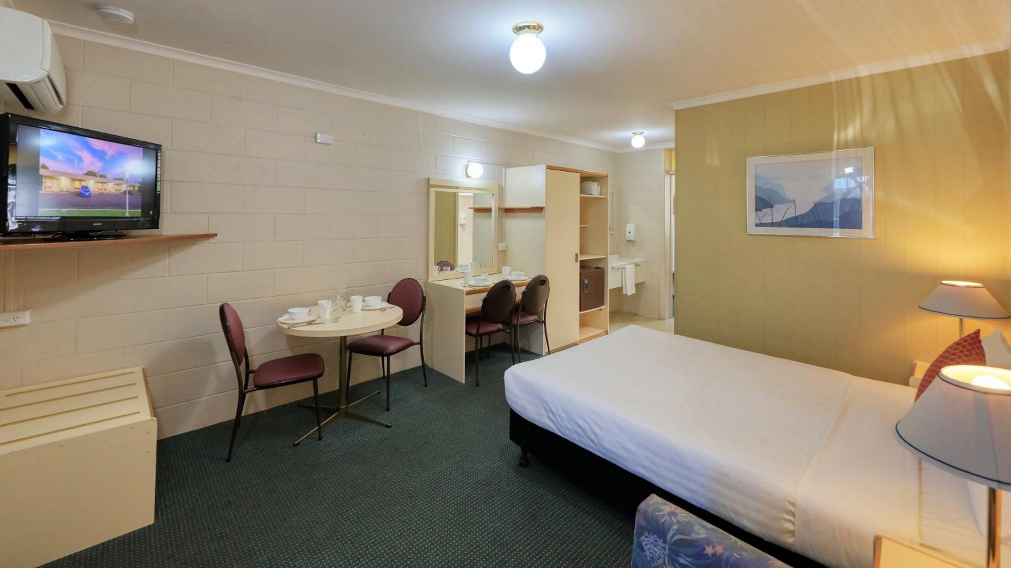 Comfort Inn Devonport Exterior photo