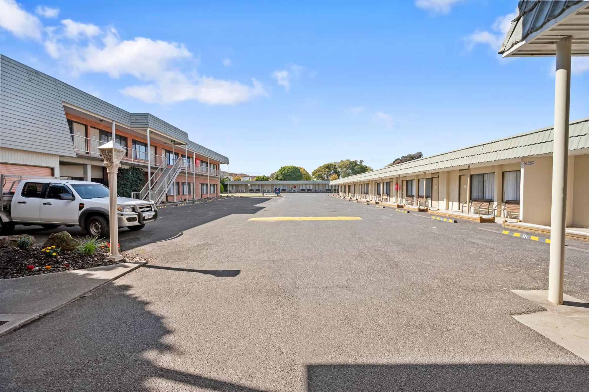Comfort Inn Devonport Exterior photo