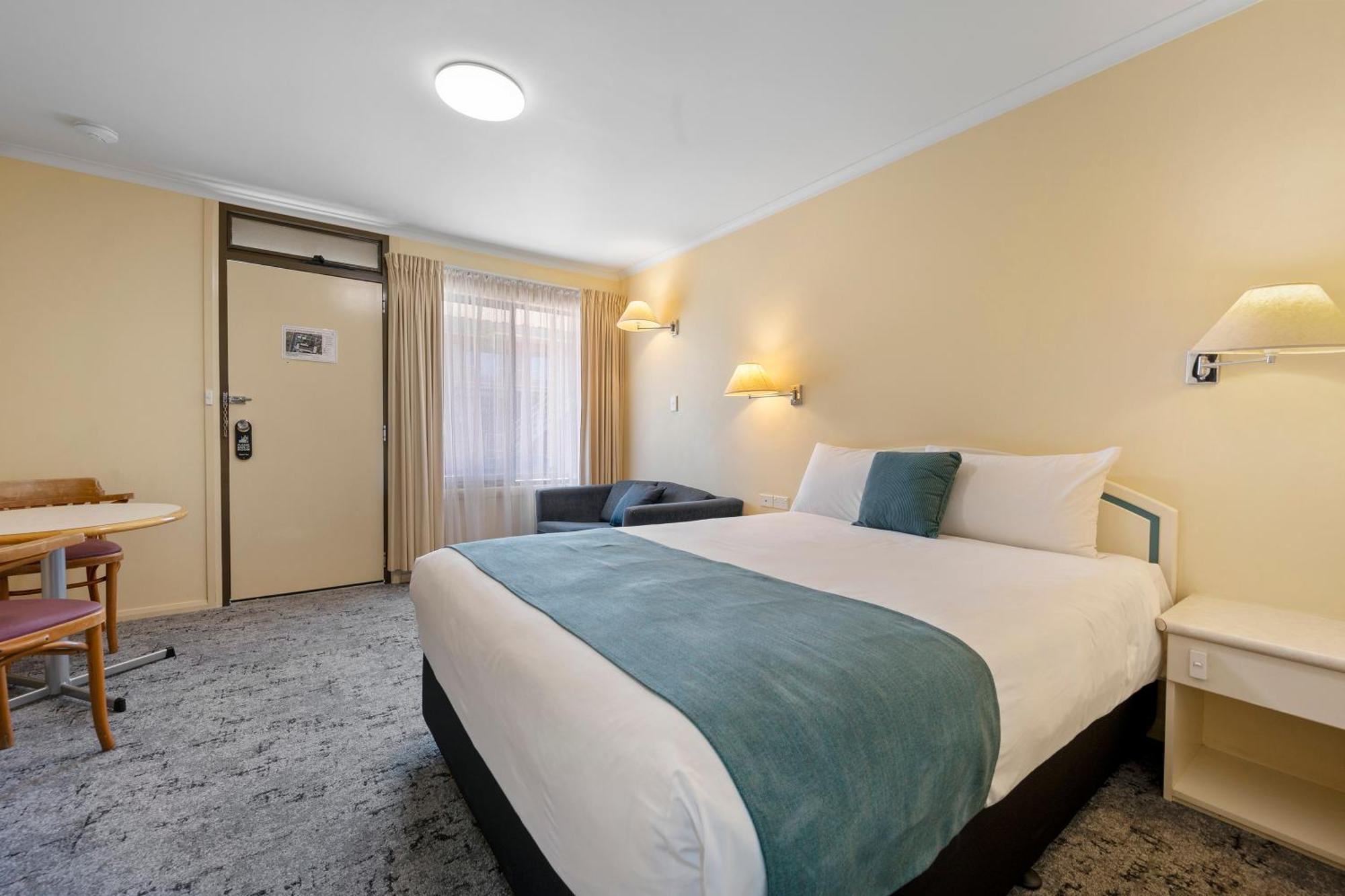 Comfort Inn Devonport Exterior photo